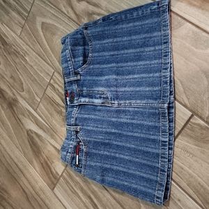 Sz 7 Tommy Hilfiger Jean skirt